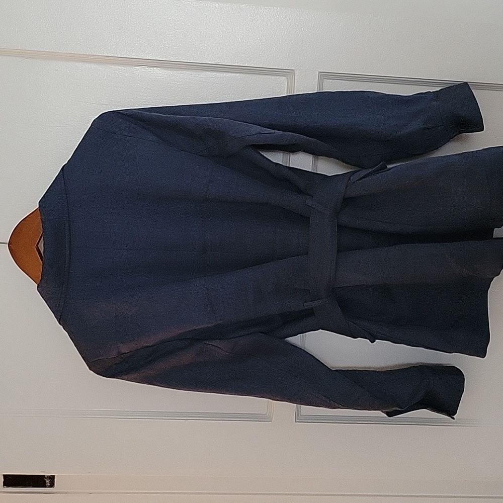Banana Republic Linen Navy Blazer with Belt (Matching Pants Available) - Picture 3 of 6